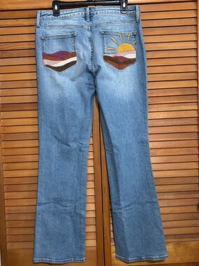Driftwood Kelly Embroidered Arizona Sunrise Bootcut Jeans